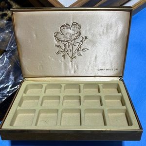 Vintage Lady Buxton travel jewelry box